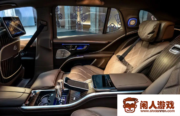 迈巴赫EQS纯电SUV北京车展惊艳亮相，豪华电动车市场再添新星